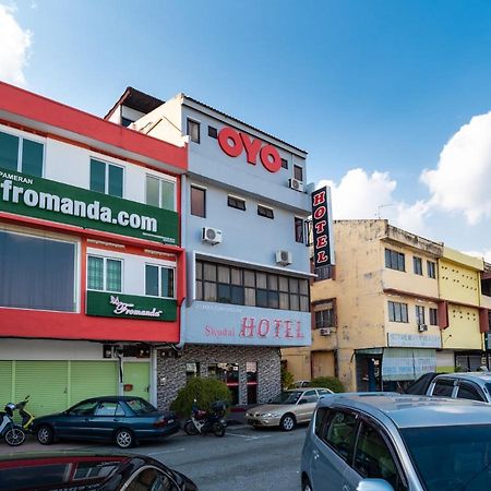 Oyo 1010 Skudai Hotel Exteriör bild