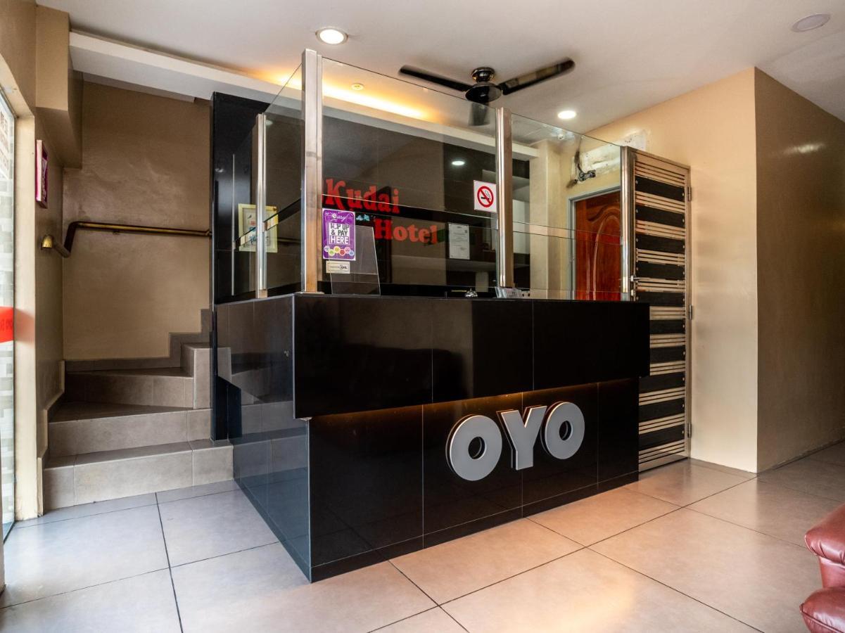 Oyo 1010 Skudai Hotel Exteriör bild