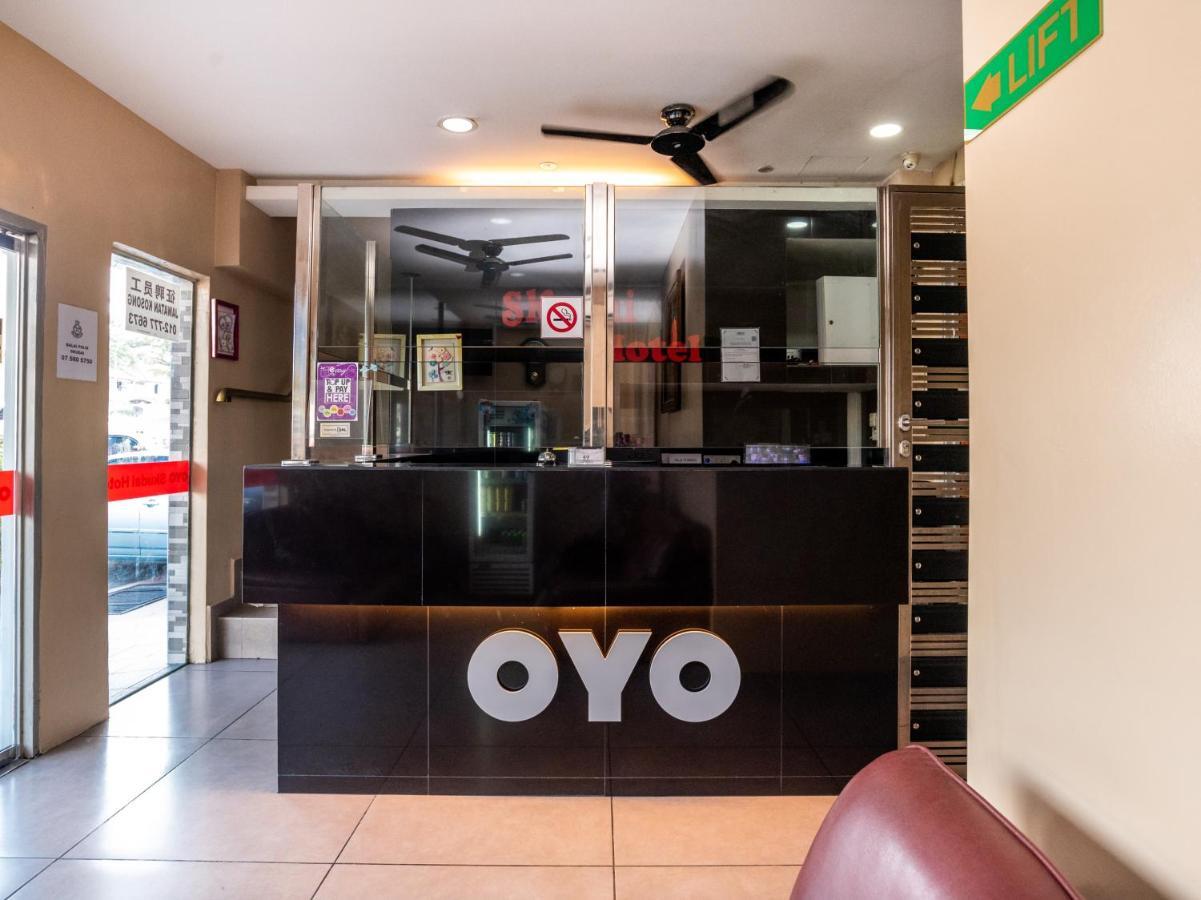 Oyo 1010 Skudai Hotel Exteriör bild